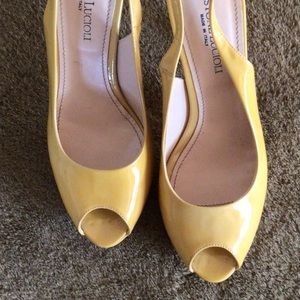 Womens slingback patent leather sandals.